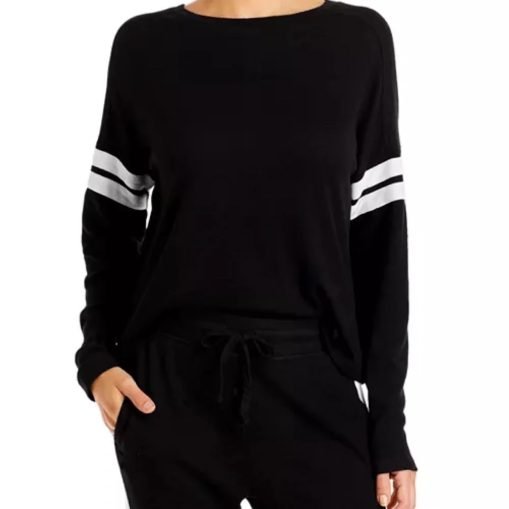 NWT aqua athletic by Bloomingdales XS black with white stripe knit set - Picture 6 of 7